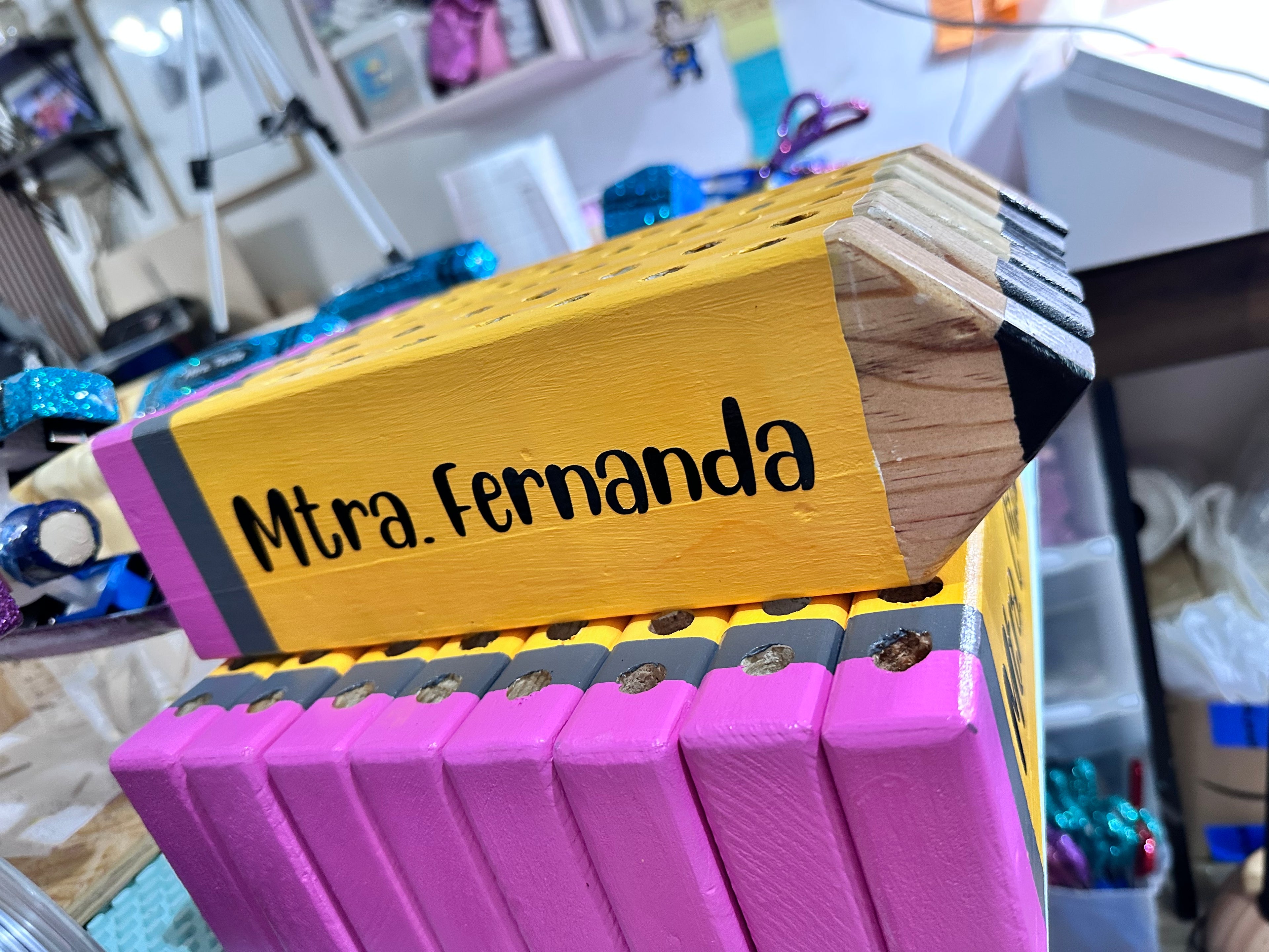 Porta lápices de madera de pino, pintado a mano ✏️