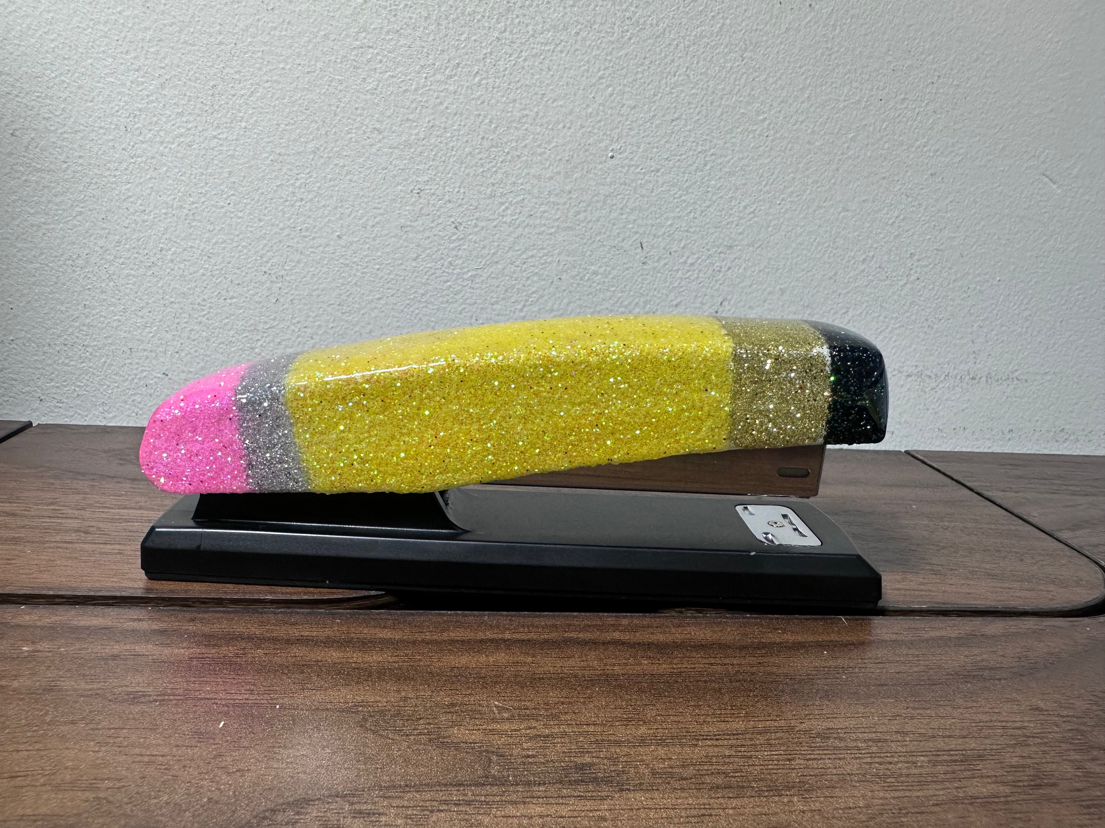 PACK ENGRAPADORA+DISPENSADOR DE CINTA ESTILO LÁPIZ ✏️PERSONALIZADOS