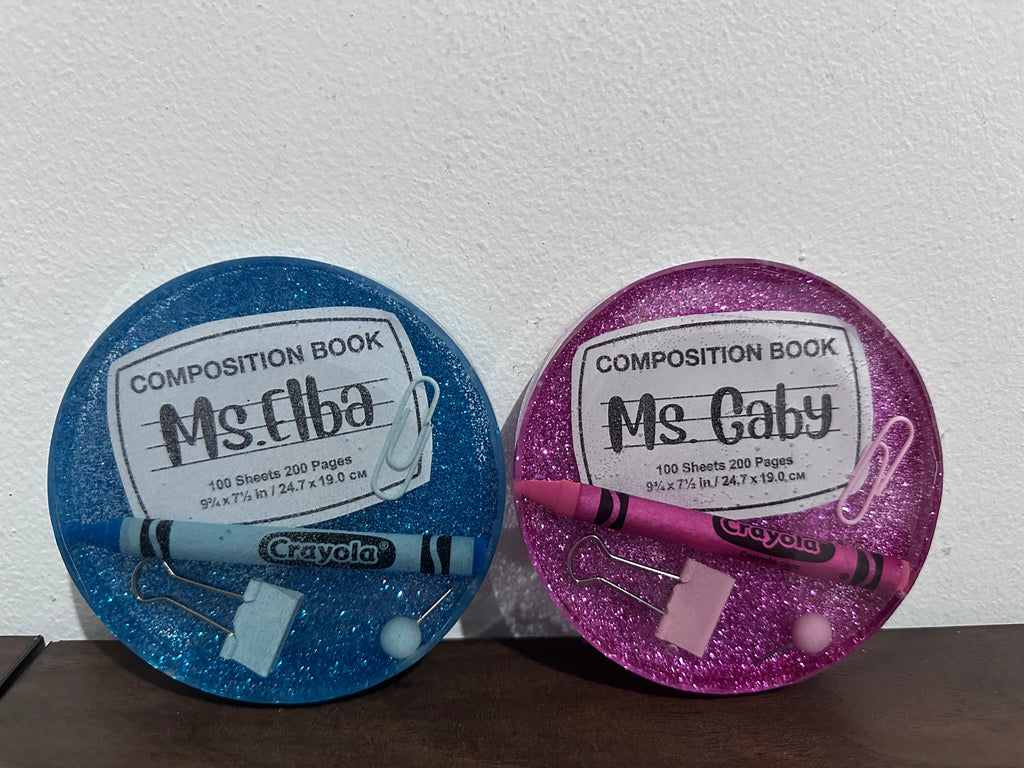 Portavasos o pisa papeles