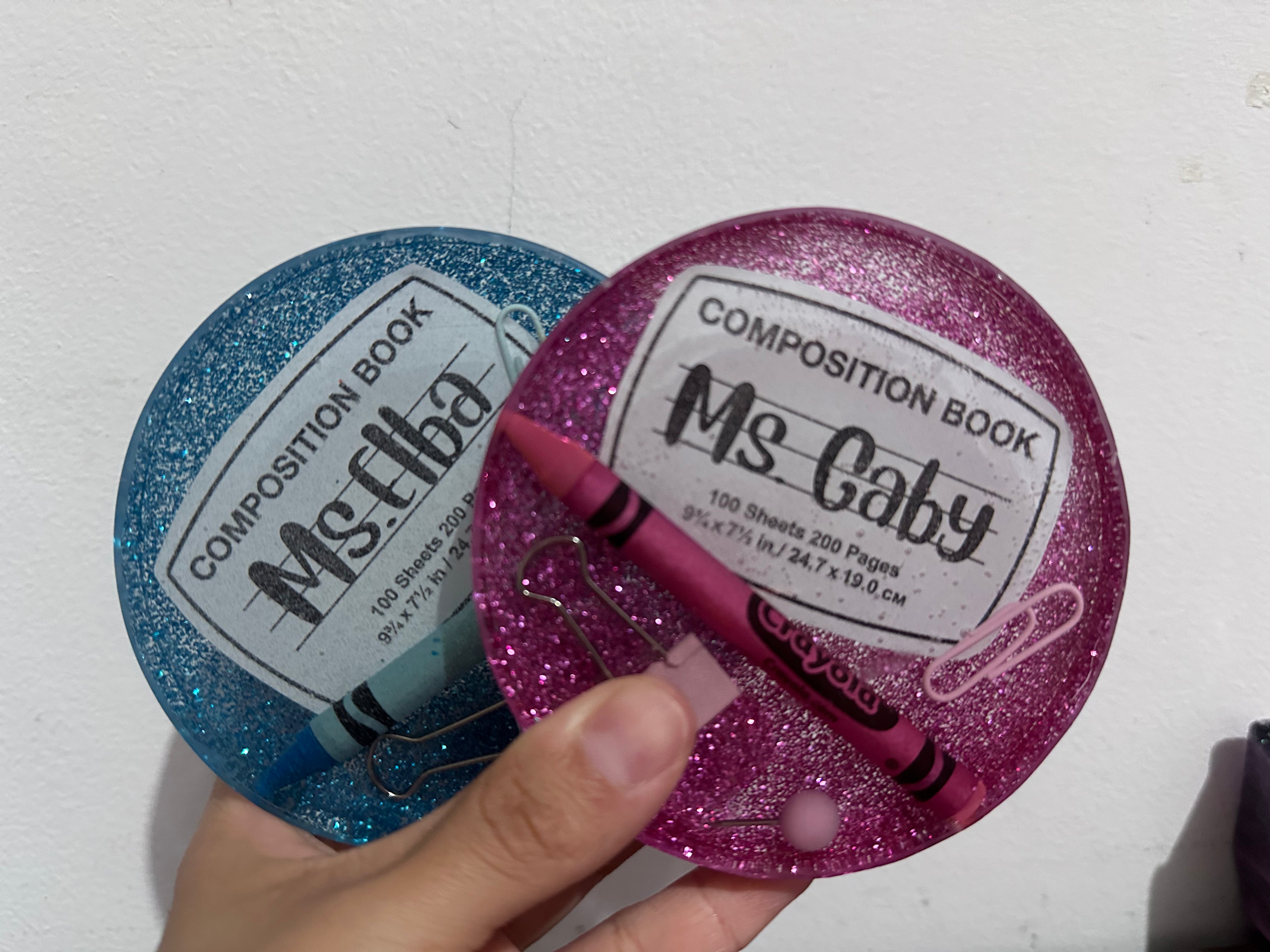 Portavasos o pisa papeles