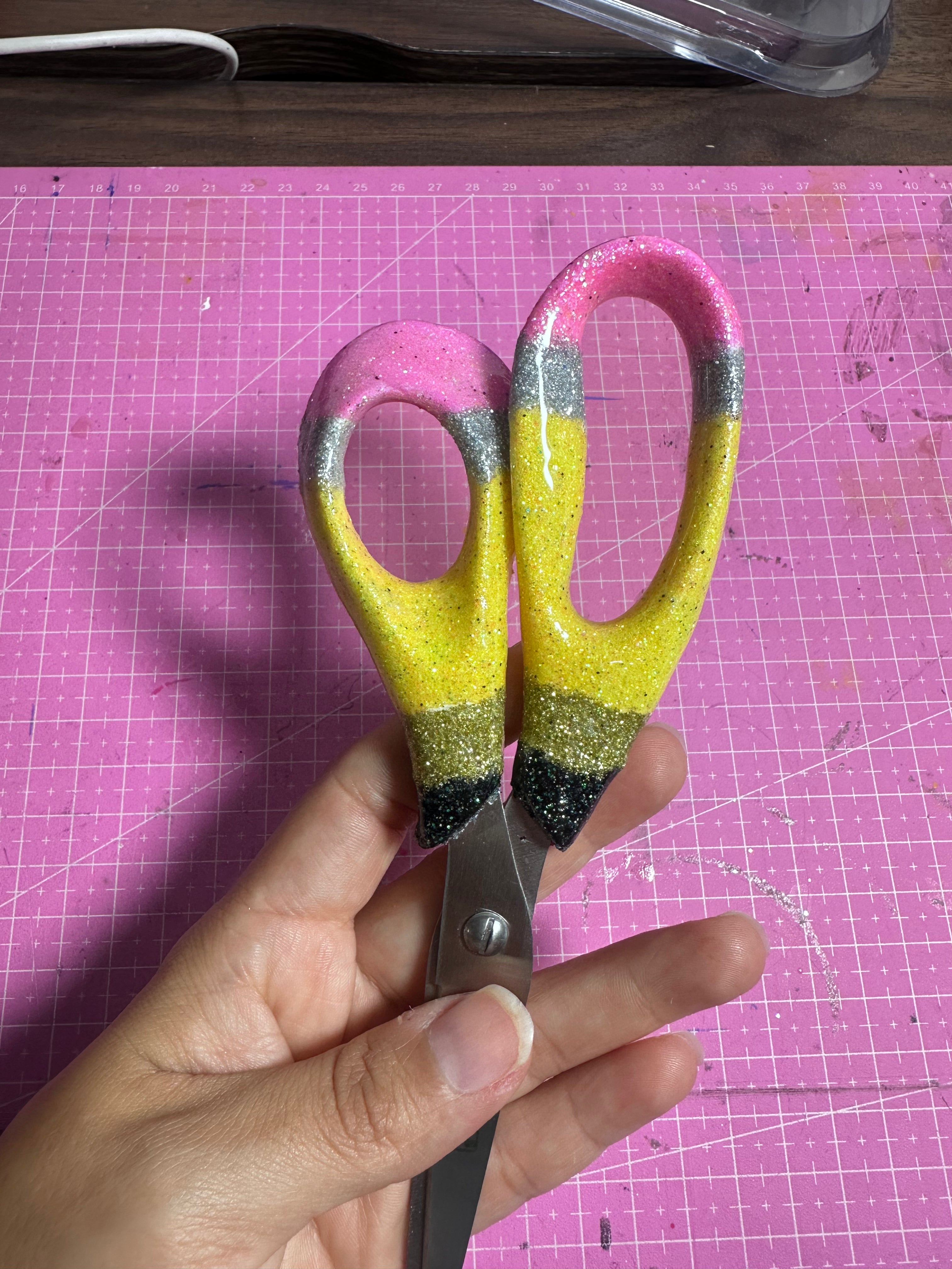 Tijeras personalizadas 7"